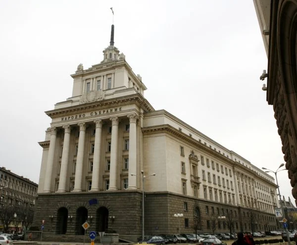 Здравната комисия одобри правила за предлагане на кандидати за подуправител на НЗОК и избор от парламента