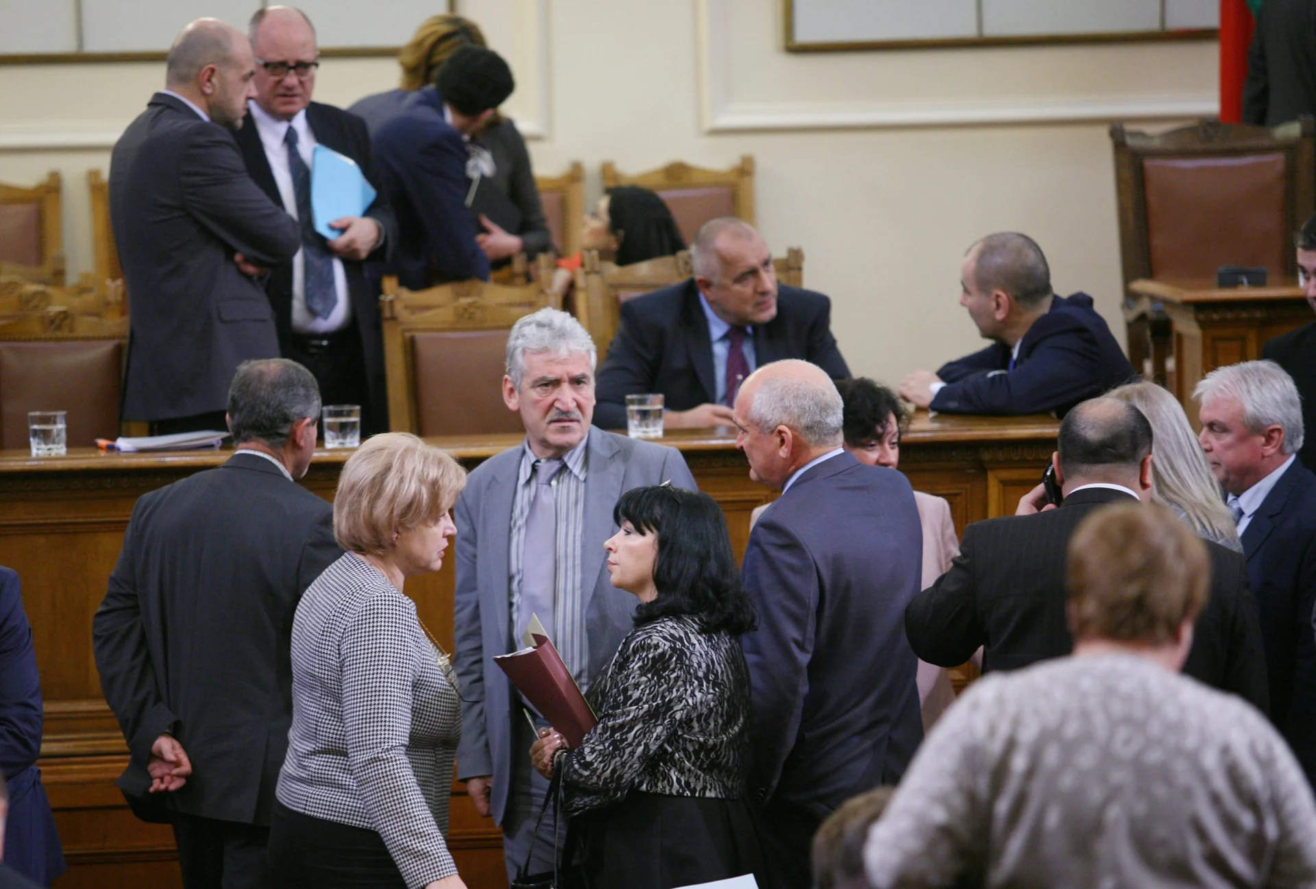 Парламент Първо четене бюджет 2015 Менда Стоянова Владислав Горанов - мин. на фин.