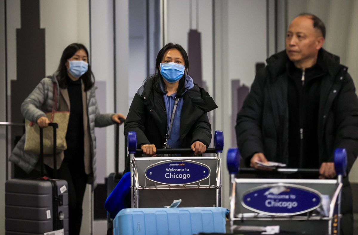 летище чикаго сащ коронавирус