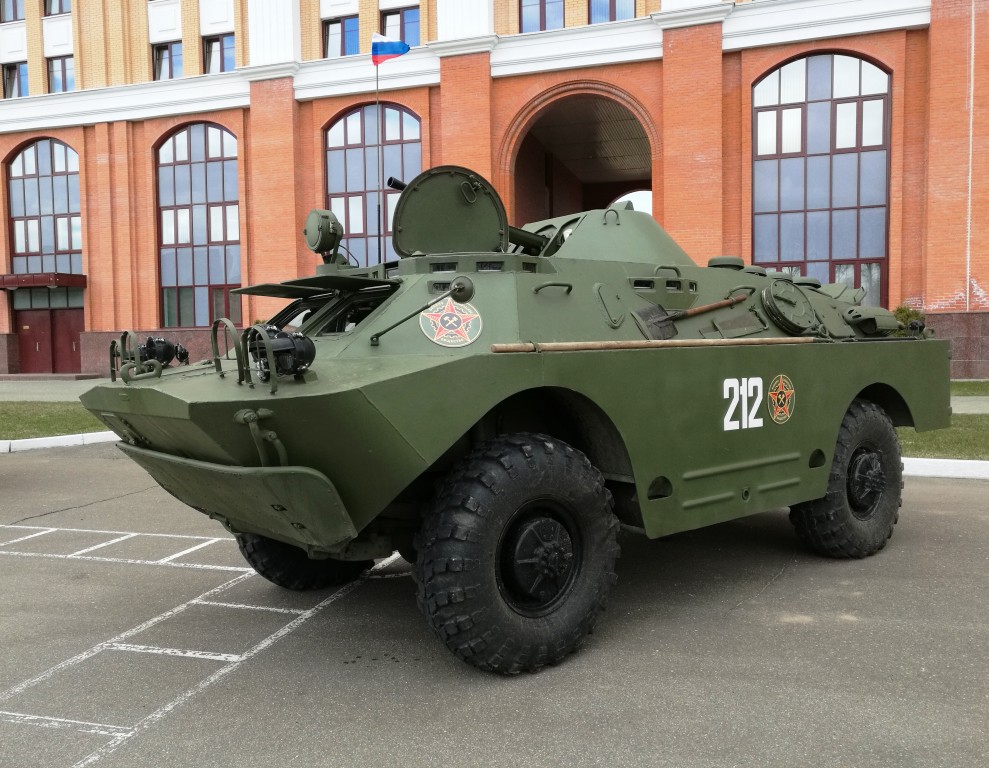БРДМ-2 руска бронирана кола руски брониран автомобил Русия