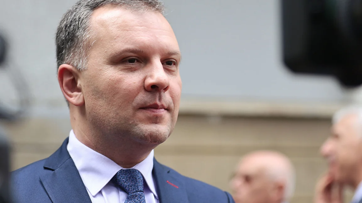 Правосъдният министър поиска наказание за нотариус Веселин Петров заради „Баба Алино“