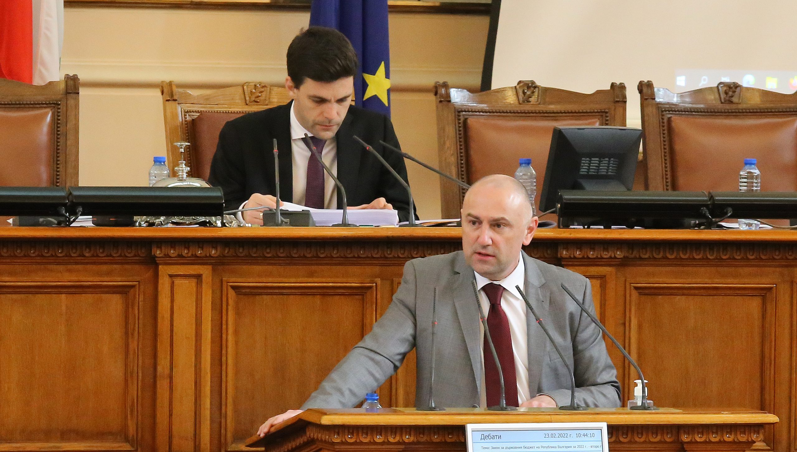 Парламент бюджет 2022  Любомир Каримански