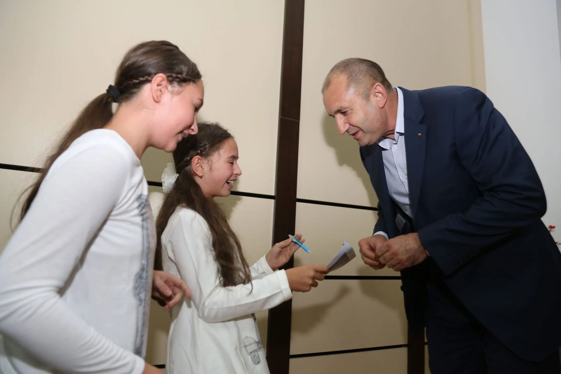 Генерал Румен радев