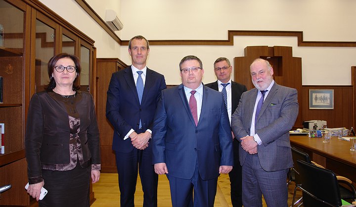 Цацаров и шеф Европол