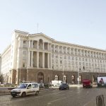 Президентските любезности крият неведомите пътища