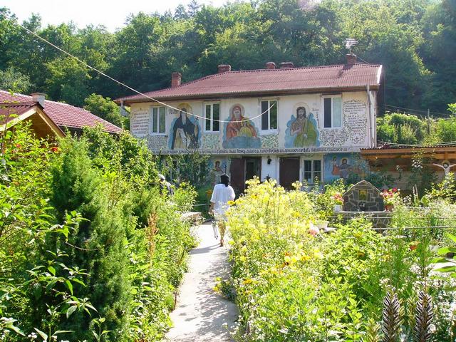 курилски манастир