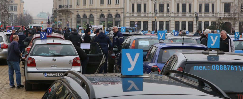 автоинструктори