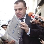 Мирослав Найденов отново ще дава обяснения в прокуратурата. А вероятно и телефона си.