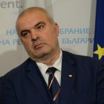 Парламент трибунка ГЕРБ Маноил Манев