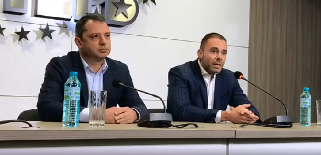 Александър Ненков Делян Добрев