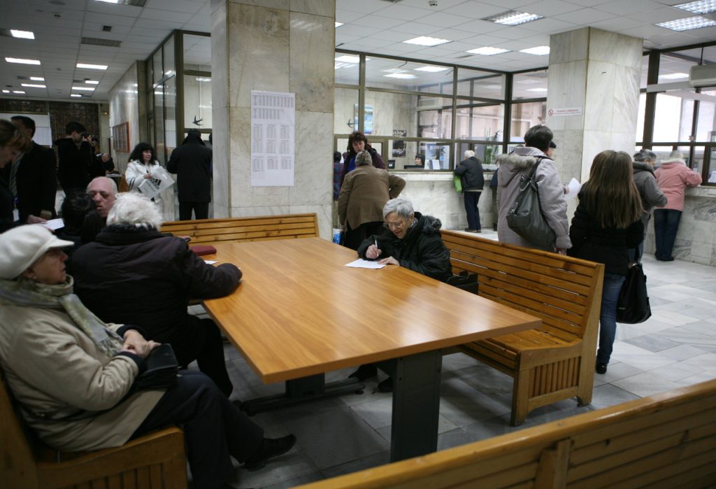 Нищожен брой осигурени зарязват втората пенсия 7 втората пенсия, Национален осигурителен институт НОИ