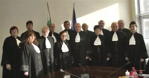 Висшият адвокатски съвет отряза столичната колегия от участие в избора за ново национално ръководство на адвокатурата.