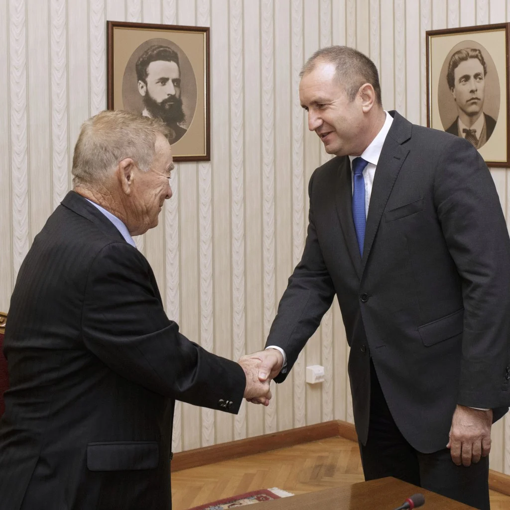 румен радев игнат канев