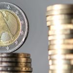Франция и Италия няма да свалят бюджетния си дефицит до 3% от БВП дори до 2029-а