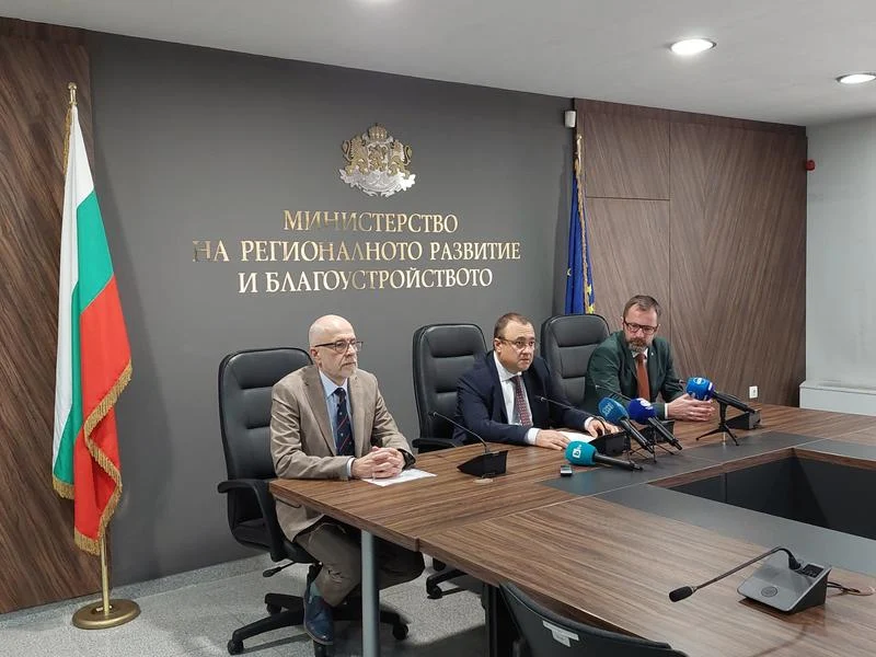 Регионалният министър в оставка Иван Иванов съобщи че за 2025