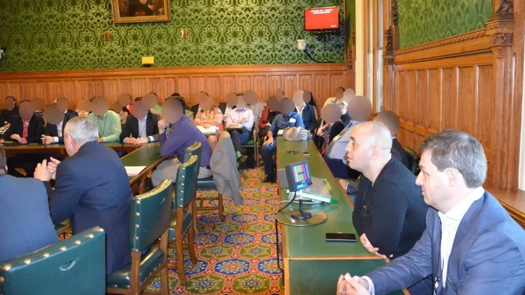 Българите, осъдени за шпионаж в полза на Русия са били на събитие в Британския парламент