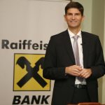 Два месеца след като стана главен изпълнителен директор на "Райфайзенбанк (България)"