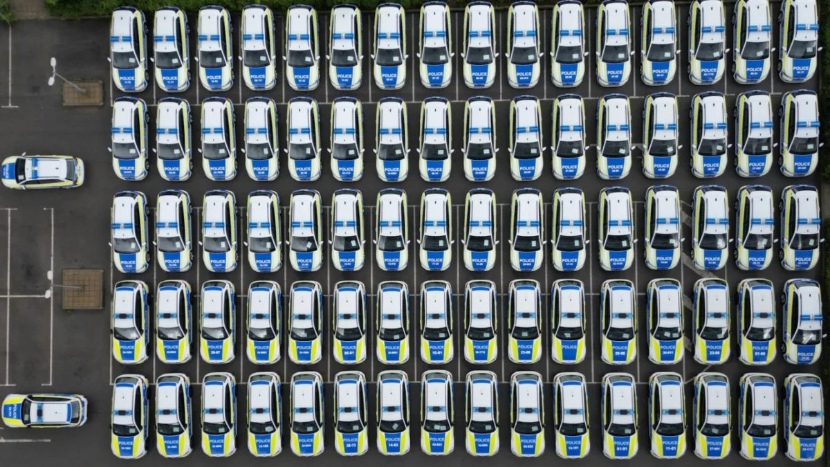 МВР иска да купи автомобили и мотоциклети за над 126 млн. лв., събрани от глоби