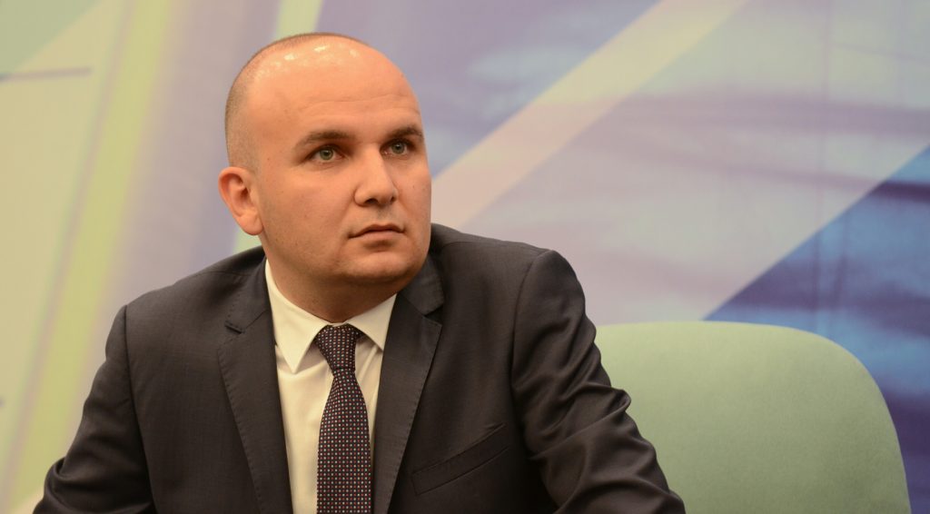 Илхан Кючюк стана доктор хонорис кауза в Скопие 10 Евро депутати Илхан Кючюк