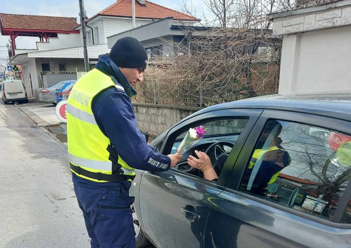 кат 8 март