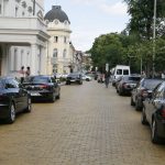 Парламент автомобили коли парламентарни