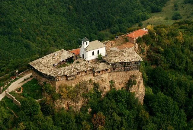 гложенския манастир