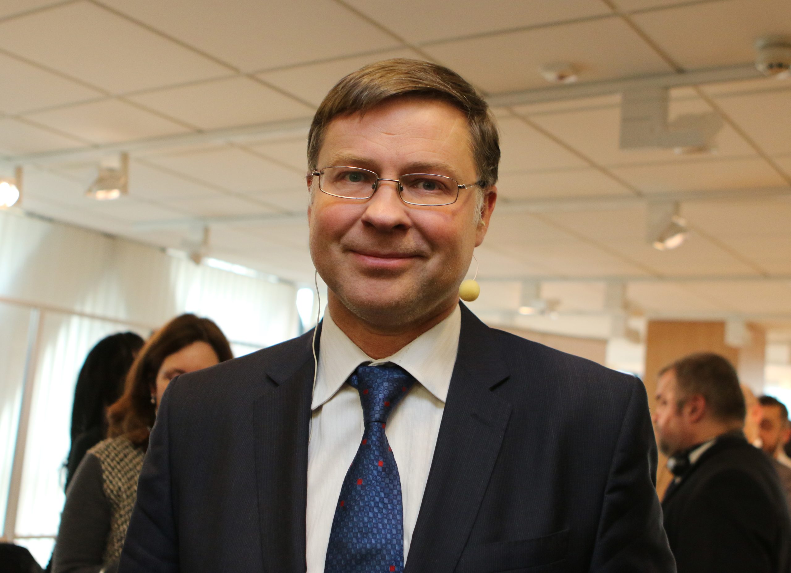 България по пътя към еврото Валдис Домбровскис