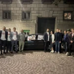 "Продължаваме промяната" блокира с коли служебните входове на парламента в подкрепа на Благомир Коцев