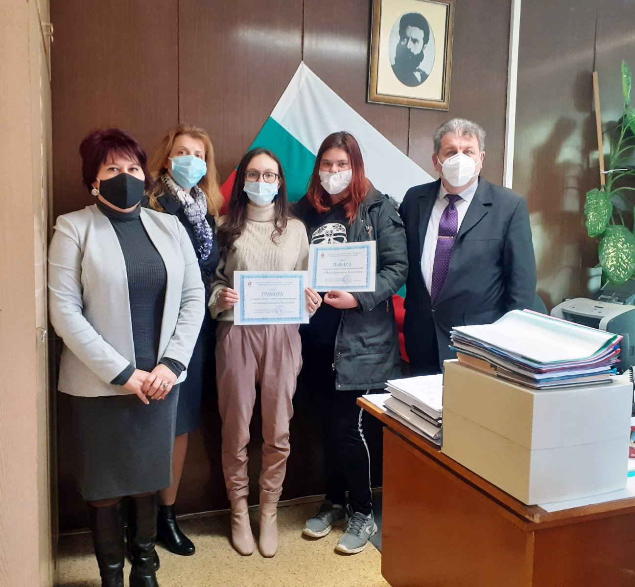 честни момичета