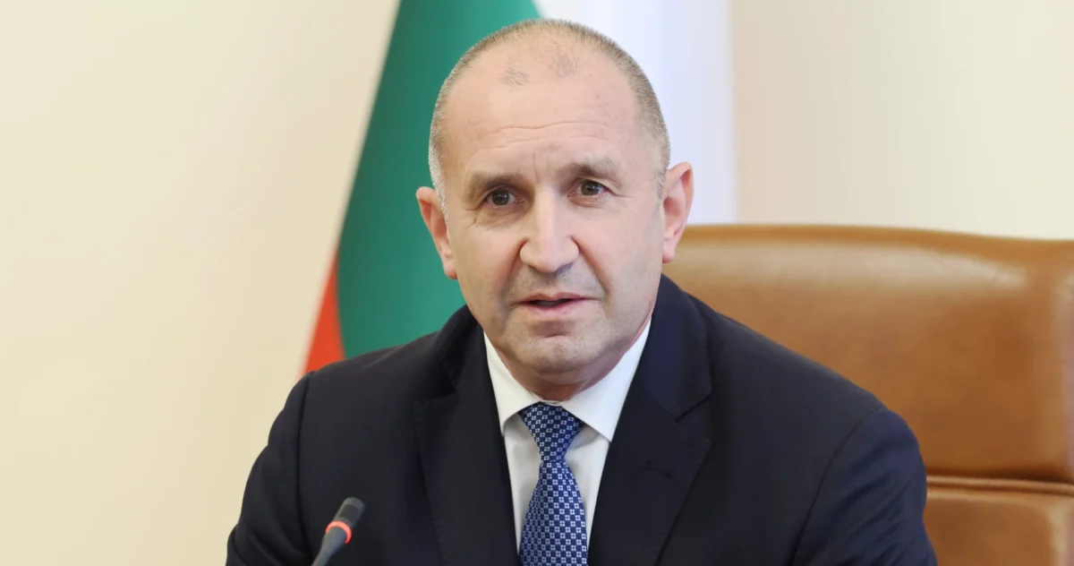 Радев е разговарял с Тръмп за самолетите на софийското летище и за визите