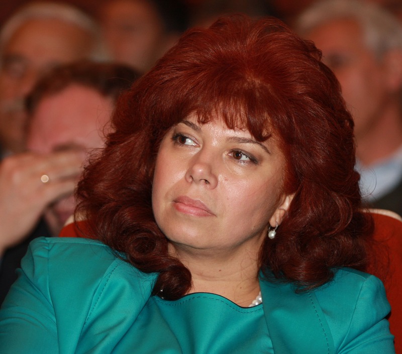 Илияна Йотова