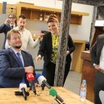 В Puzl CowOrKing министърът на икономиката Теодор Седларски се срещна с предприемачи
