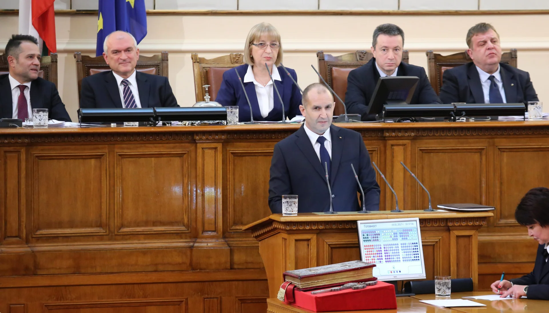 Парламент - Клетва на президента Румен Радев