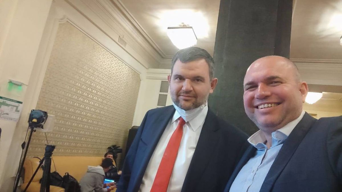 Владислав Панев