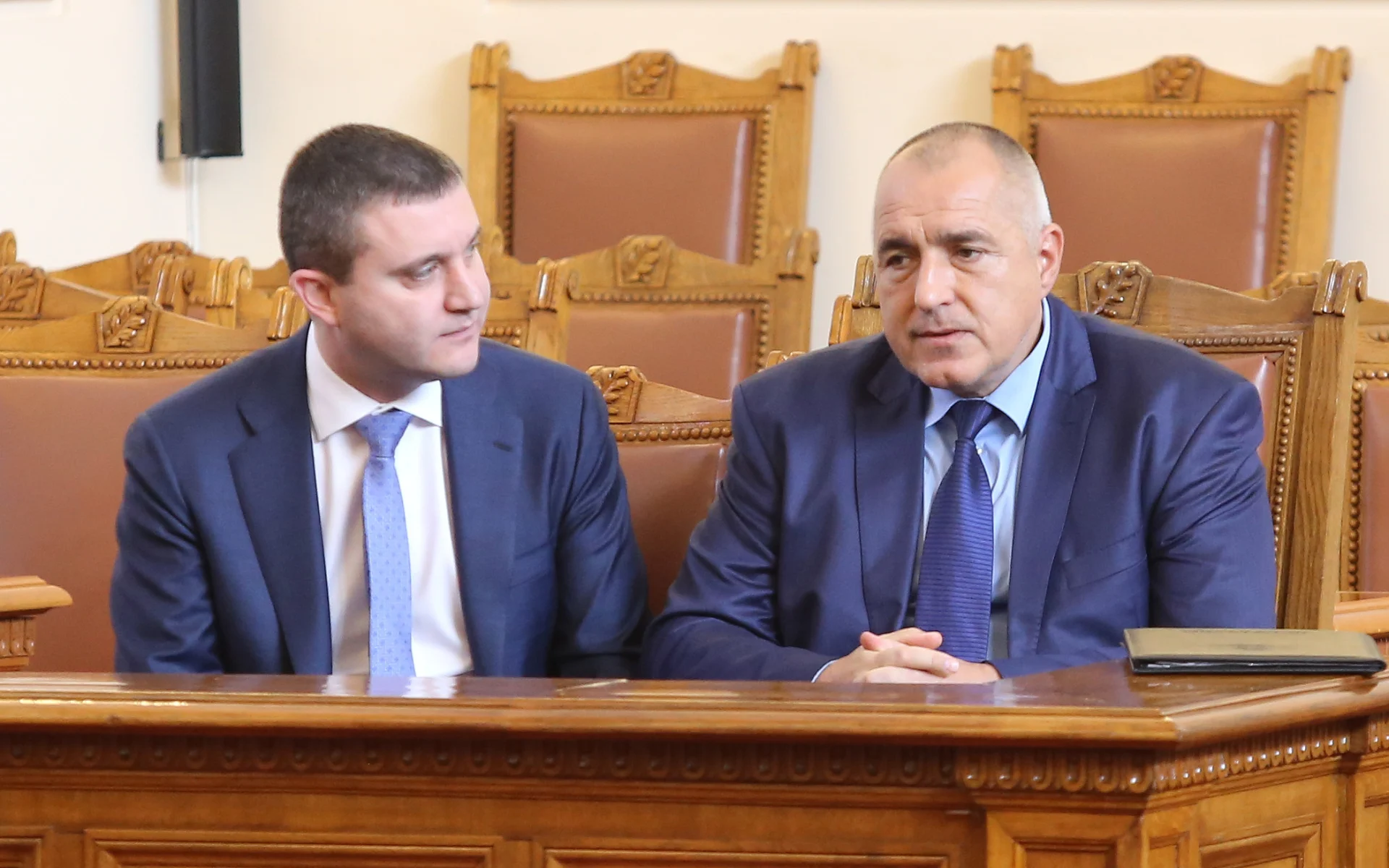 Парламент Бойко Борисов