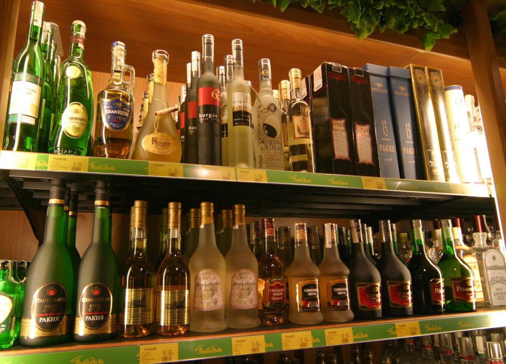 вдигане на акцизи, разходите за алкохол