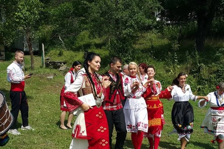 Каракачанов свадба