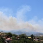 Евакуират 2 села в община Струмяни заради големия пожар в Малешевската планина