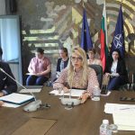 заместник-министър Велислава Петрова и заместник-министър председателят Атанас Пеканов