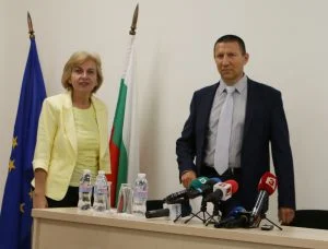 Пресконференция отчет НСЛС Юлиана Петкова Кацарова-Чорбаджиева - зам. дир НСЛС Борислав Сарафов - директор НСЛС