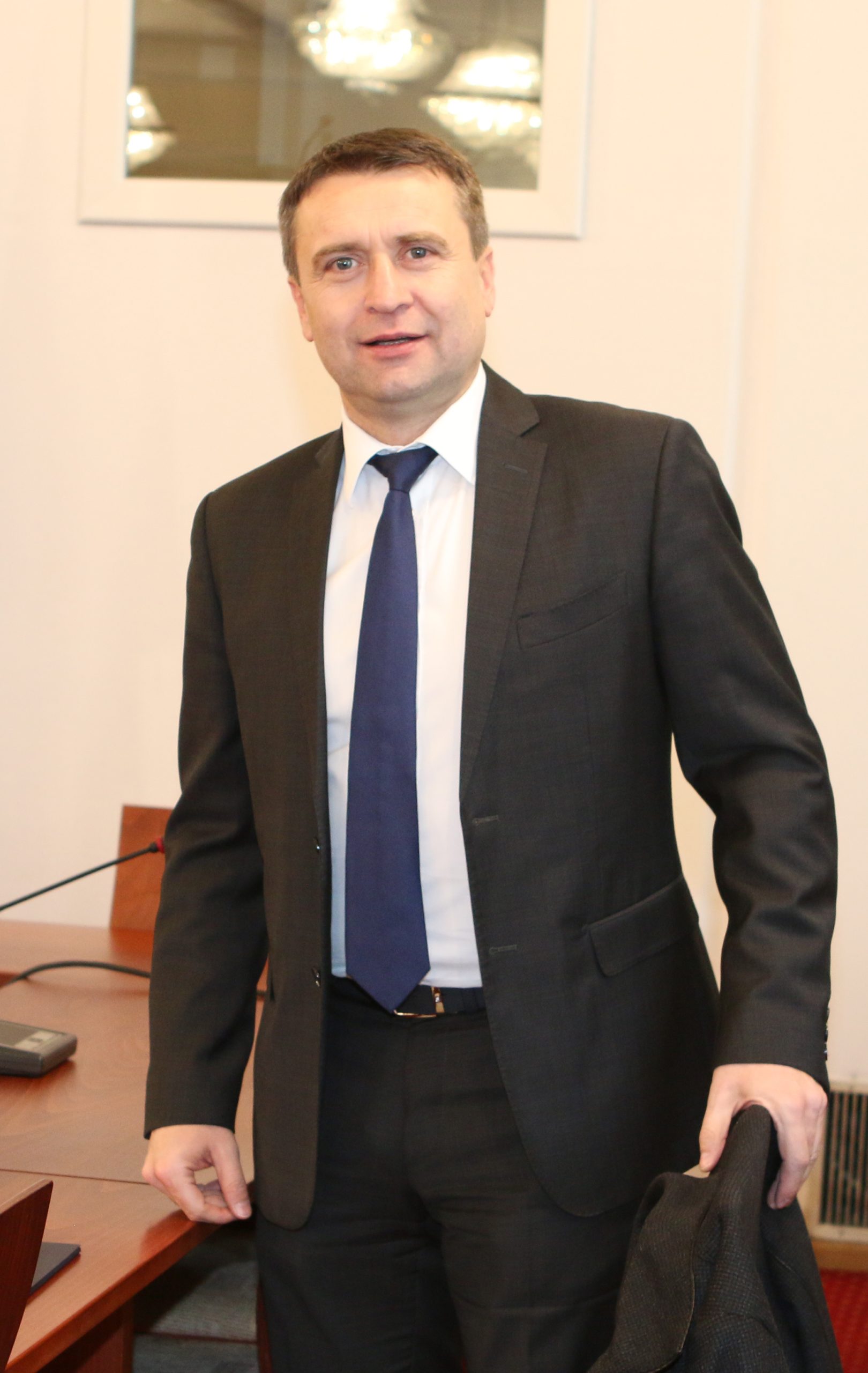 Парламент Бойко атанасов