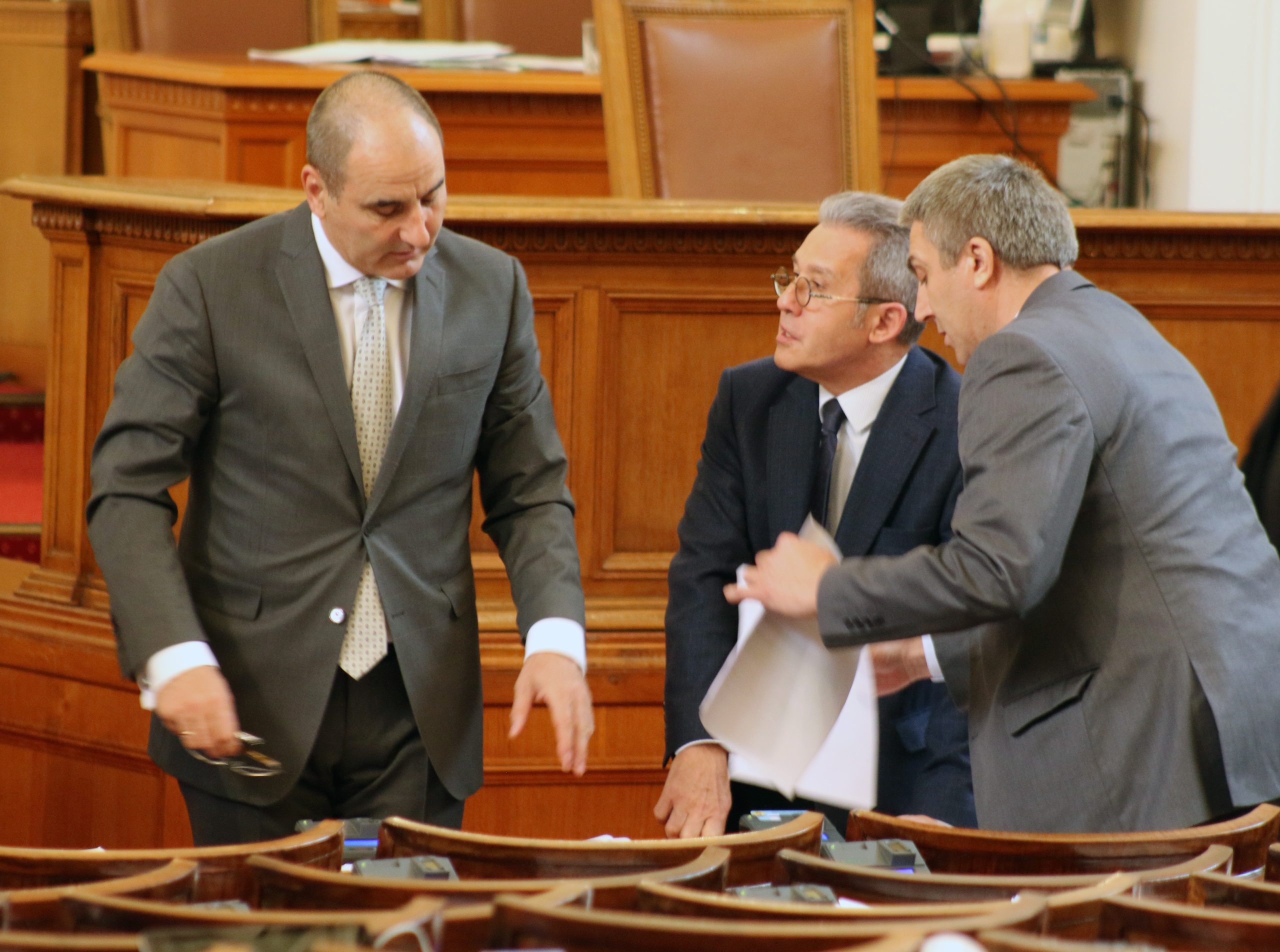 Парламент стратегия за националната сигурност Цветан Цветанов Йордан Цонев Мустафа Карадайъ