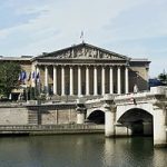 Френското правителство е изправено пред два вота на недоверие заради споразумението ЕС–Меркосур