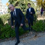 Среща на Бисер Петков с майките на деца с увреждания