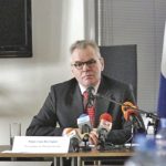 Холандският посланик Карел ван Кестерен иска два положителни доклада на ЕК