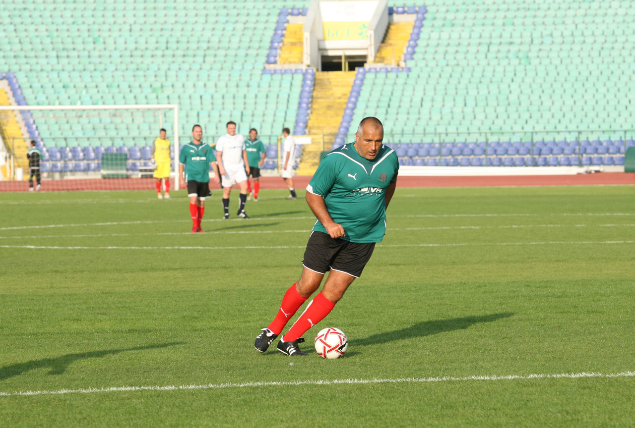 Стадион Васил ЛевскиБлаготвоврителен мачБойко Борисов - министър-председател