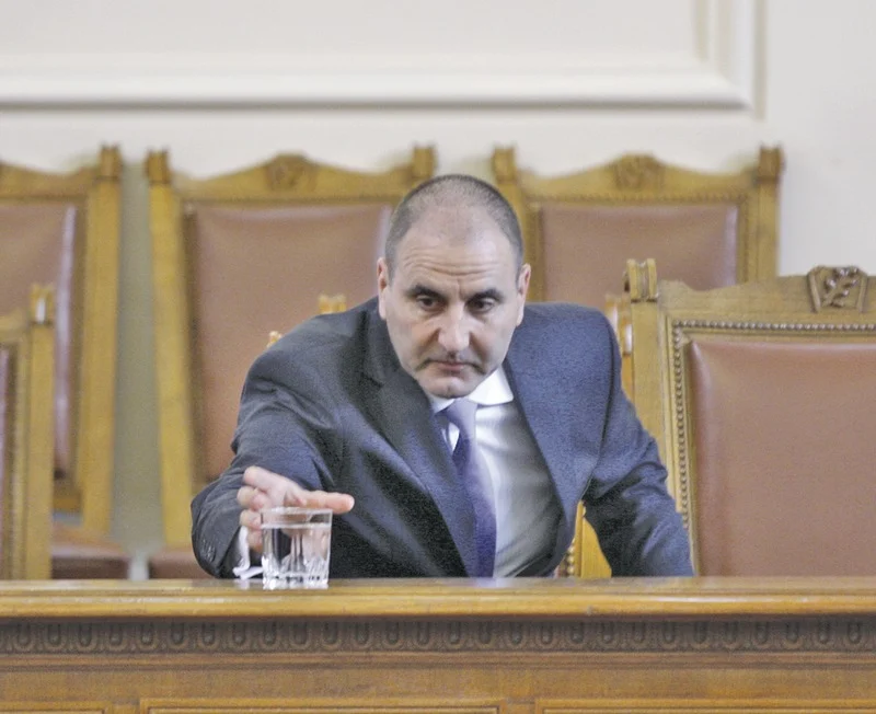 Цветан Цветанов вкара ГЕРБ в спор с ДПС
