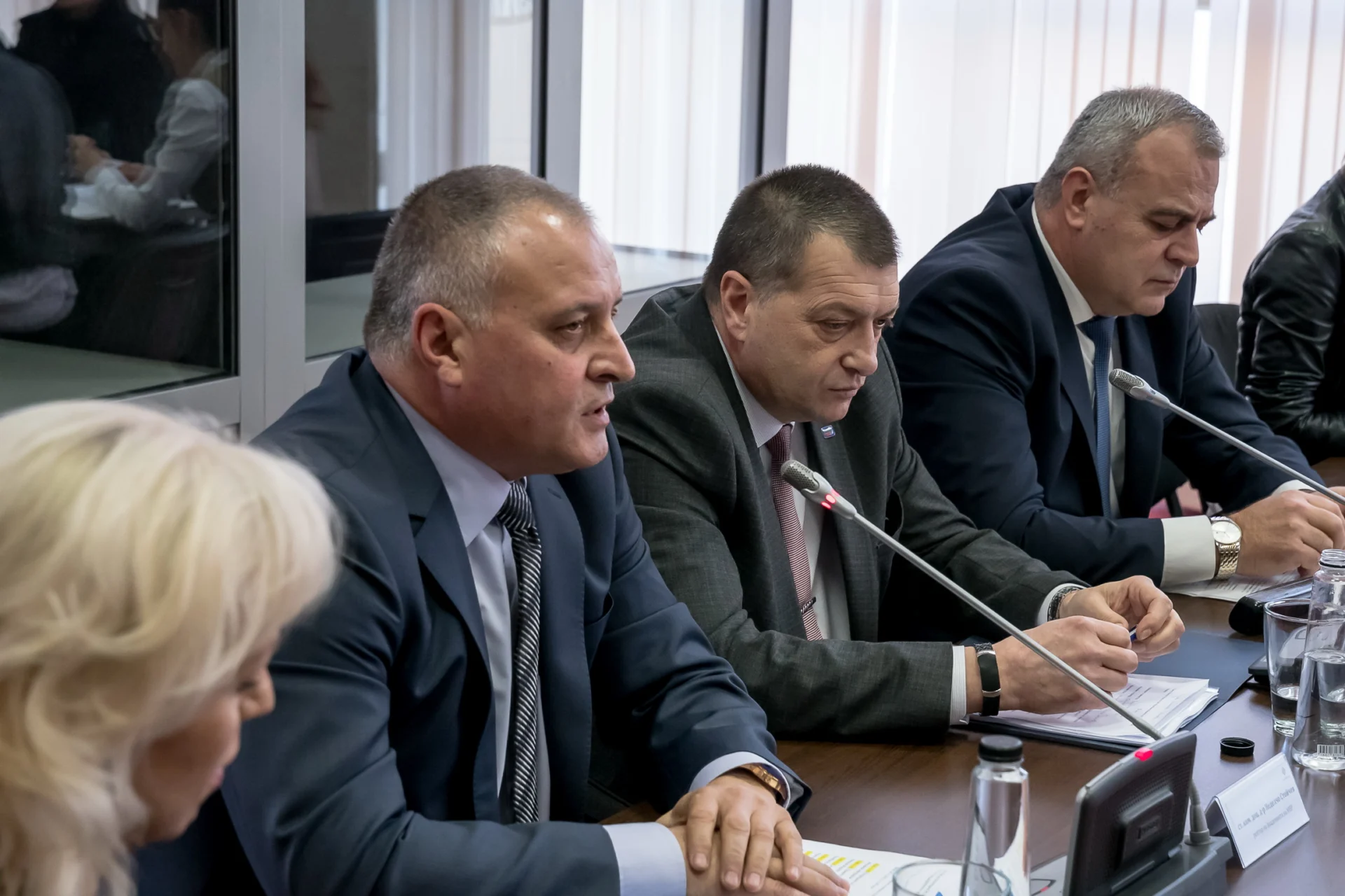 МВР-ЕС