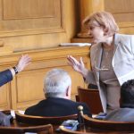 Парламент Менда Стоянова