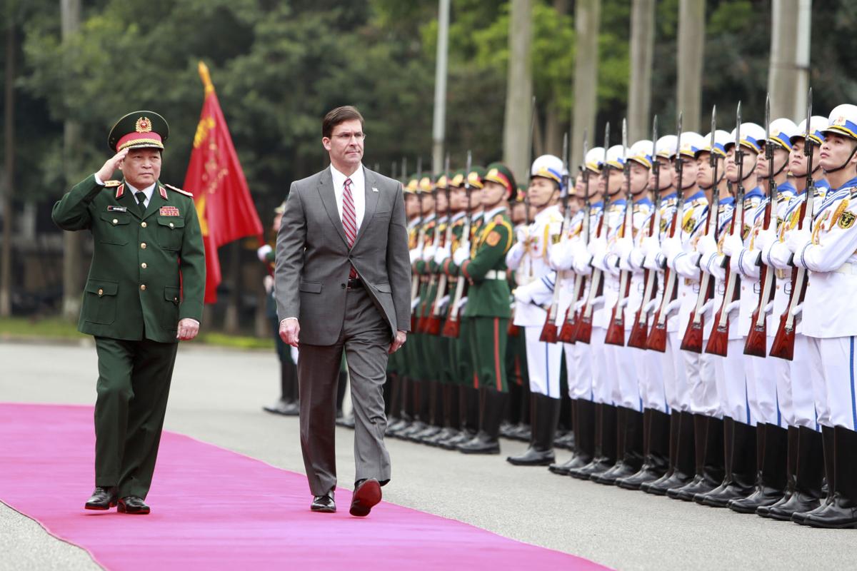 Марк Еспър виетнам